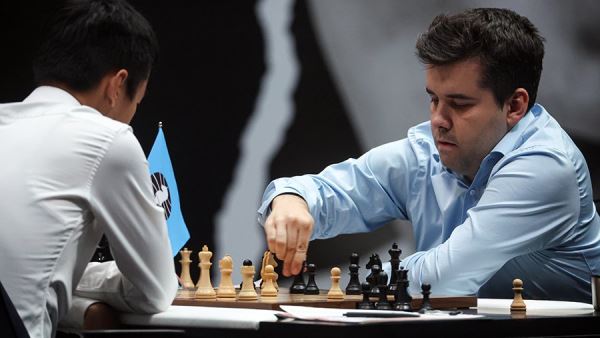 Непомнящий и Дин Лижэнь сыграли вничью в 14-й партии матча ЧМ по шахматам<br />
