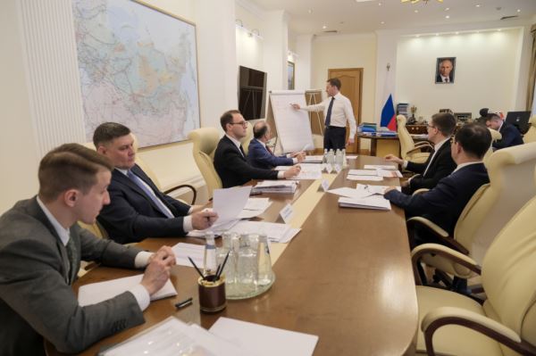В Якутии планируют создать новый центр нефтегазодобычи и перевозить ресурсы по СМП