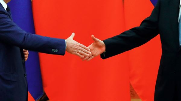 МИД КНР назвал взаимное доверие главным условием в отношениях РФ и Китая<br />
